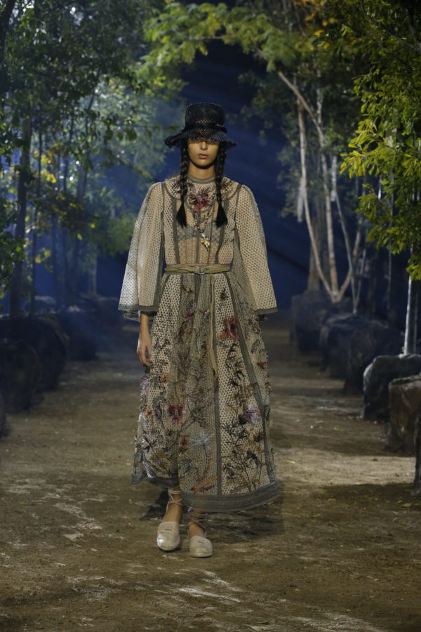 Maria Grazia Chiuri svela il giardino segreto di Catherine Dior Fashionpress.it
