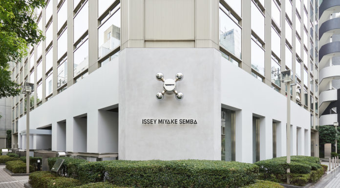 Nuovo store Issey Miyake Semba a Osaka Nuovo store Issey Miyake Semba a Osaka
