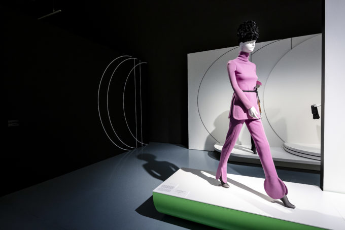 "Pierre Cardin. Fashion Futurist": la grande retrospettiva tedesca dedicata a Cardin | Bonaveri