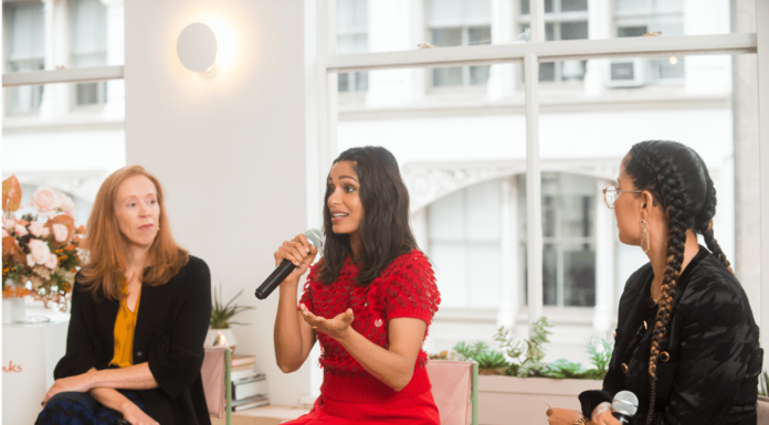 Clarks con Freida Pinto & Girl Rising per celebrare l’International Day of The Girl Clarks con Freida Pinto & Girl Rising per celebrare l’International Day of The Girl