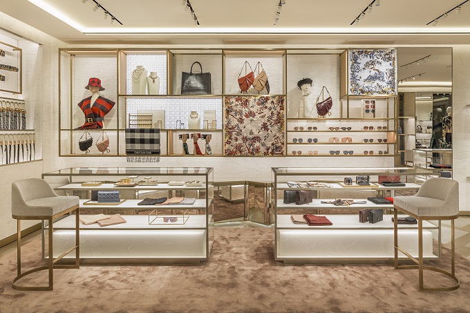 Dior presenta una nuova boutique nel cuore di Venezia Fahionpress.it