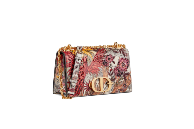 Dior presents a new version of 30 Montaigne Bag