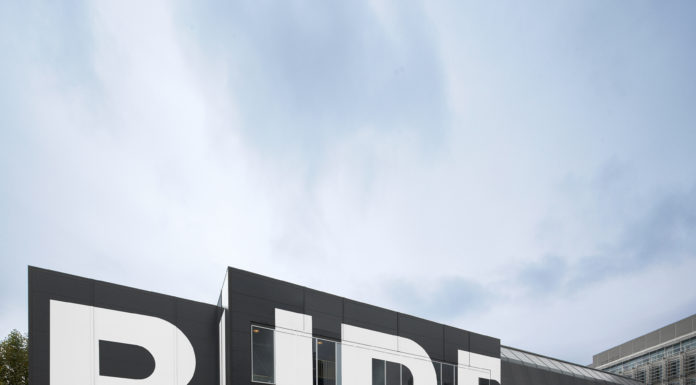 Burberry porta a Shanghai la collezione Autunno/Inverno 2020 Burberry porta a Shanghai la collezione Autunno/Inverno 2020