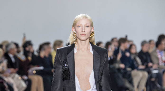 Schiaparelli Haute Couture SS20 Paris Schiaparelli Haute Couture Spring Summer 2020 Paris Fashionpress.it