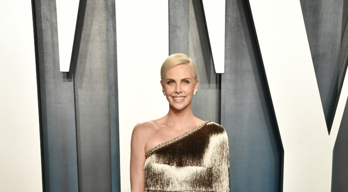 Vanity Fair Oscar Party 2020: Charlize Theron and Greta Gerwig in Dior Charlize Theron and Greta Gerwig in Dior Haute Couture and Dior by Maria Grazia Chiuri to the Vanity Fair Oscar Party