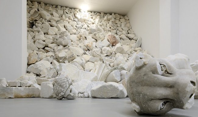 Acqua alta High Tides, la mostra di Fabio Viale alla Galleria Poggiali Fabio Viale. Acqua alta High tide