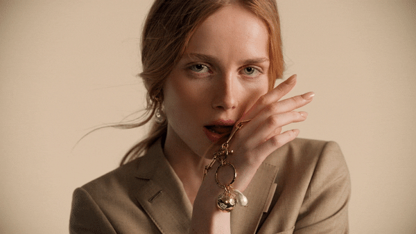 Burberry Spring/Summer 2020 Campaign – Main Campaign Video Burberry Spring/Summer 2020 Campaign – Main Campaign Video