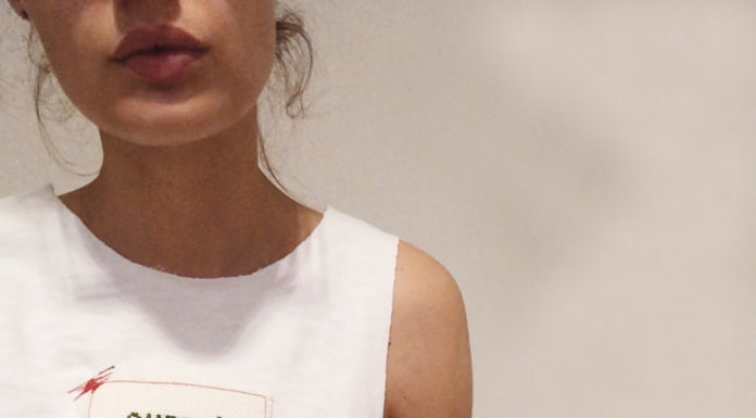 EllemenTi lancia la T-Shirt per Save the Children e la lotta al Covid-19 EllemenTi lancia la T-Shirt per Save the Children e la lotta al Covid-19
