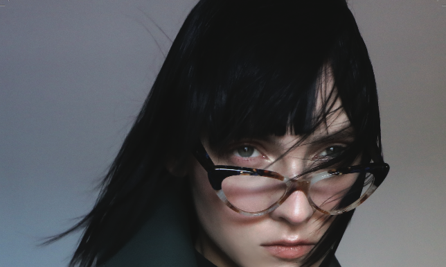 Romeo Gigli Eyewear, la nuova collezione di occhiali da sole Romeo Gigli Eyewear, la nuova collezione di occhiali da sole