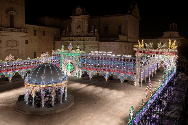 Dior, la sfilata delle meraviglie in Piazza Duomo a Lecce