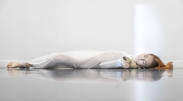The Sleeping Muse. Performance inedita di Reverie The Sleeping Muse Performance inedita di Reverie