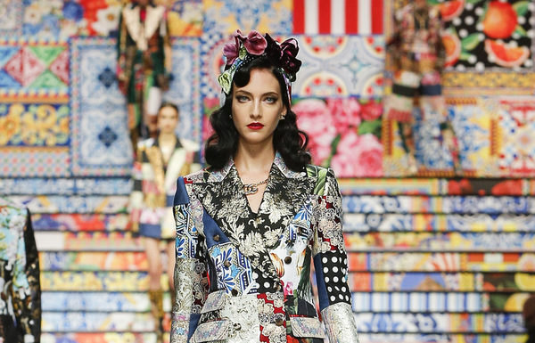 Dolce & Gabbana e il patchwork di Sicilia Dolce & Gabbana e il patchwork di Sicilia. Fashionpress.it