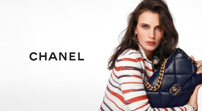 The CHANEL 19 bag The CHANEL 19 bag