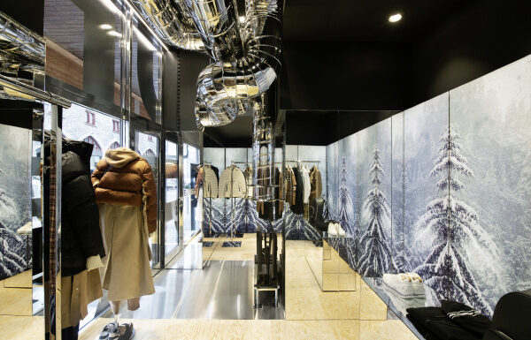 Burberry inaugura un pop-up store a Saint Moritz Burberry inaugura un pop-up store a Saint Moritz