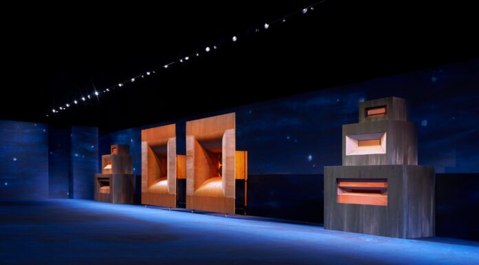 Kim Jones Teamed With Artist Peter Doig for his Lavish Fall Collection Kim Jones Teamed With Artist Peter Doig for his Lavish Fall Collection