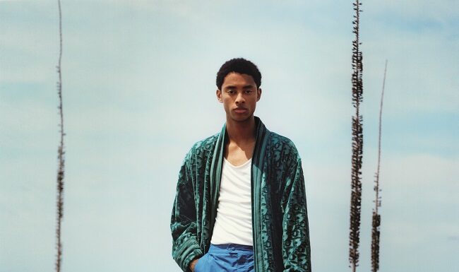 Dior presents the Beachwear 2021 Men’s Capsule by Kim Jones Dior presents the Beachwear 2021 Men’s Capsule by Kim Jones