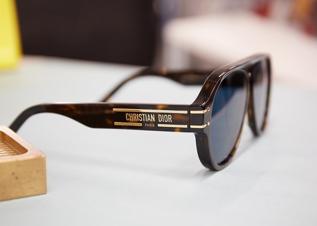 #DiorSignature sunglasses