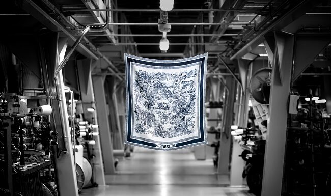 Dior presents the Savoir-Faire behind its Silk Scarves Dior presents the Savoir-Faire behind its Silk Scarves