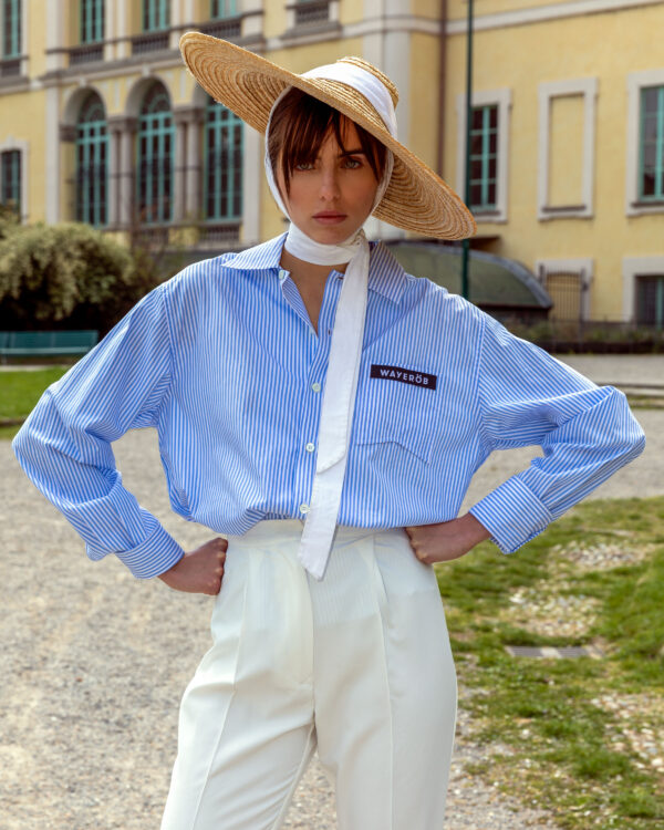 Julia Oli models chic ensamble for Fashionpress.it by Domenico Donadio