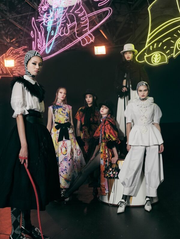 Shiatzy Chen 2022 Spring-Summer Collection: Circus