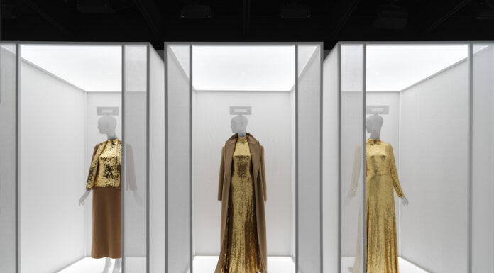 Al Met di New York una mostra esplora il significato profondo della moda americana Al Met di New York una mostra esplora il significato profondo della moda americana