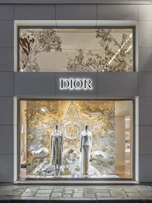 Dior unveils its Christmas Decoration aroun the world