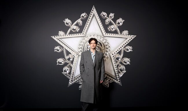 Thomas Doherty attend the Dior Homme Fashion Show in Paris Thomas Doherty attend the Dior Homme Fashion Show in Paris