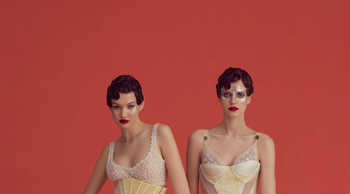 Ulyana Sergeenko Couture Spring 2022 Ulyana Sergeenko Couture Spring 2022 fashionpress.it