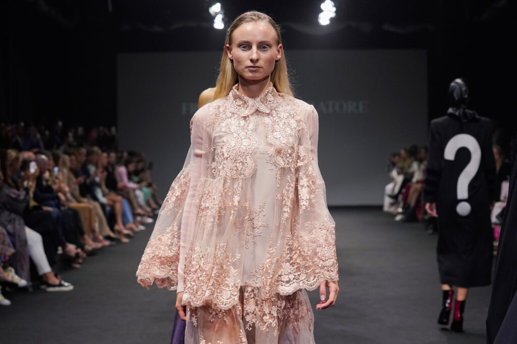 Arab Fashion Week –  Francesca Liberatore sfila al Dubai Design District