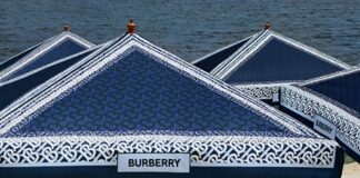 Burberry porta il nuovo #TBSummerMonogram in selezionati Luxury Holiday Resort