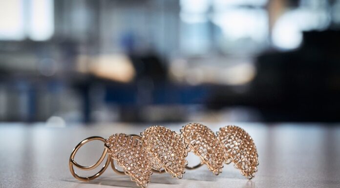 Dior presents the Savoir-Faire behind the D-Renaissance Jewelry Dior presents the Savoir-Faire behind the D-Renaissance Jewelry