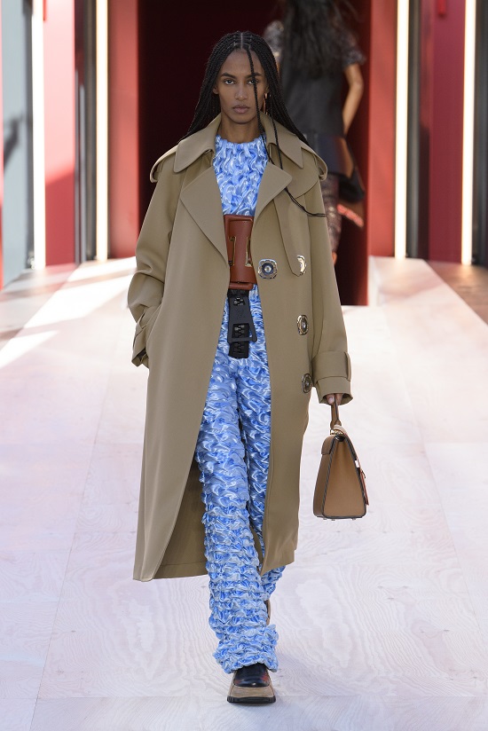 #LVSS23 Nicolas Ghesquière presents his Spring-Summer 2023 Women’s Collection in Paris