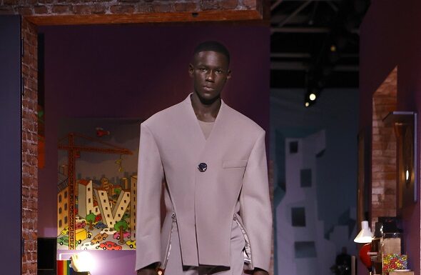 Louis Vuitton presents the Men’s Fall-Winter 2023 Collection in Paris #LVMenFW23 Louis Vuitton presents the Men’s Fall-Winter 2023 Collection in Paris #LVMenFW23