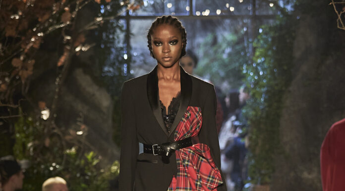 MFW: L’omaggio a Grazia Deledda di Antonio Marras MFW: L’omaggio a Grazia Deledda di Antonio Marras