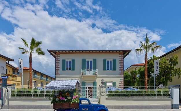 Dior presenta una nuova Boutique a Forte dei Marmi Dior presenta una nuova Boutique a Forte dei Marmi