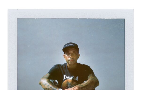 Atiba Jefferson Named Vans “Brand Curator” Vans collabora con Atiba Jefferson per dare libero sfogo all’anima skateboarding del marchio