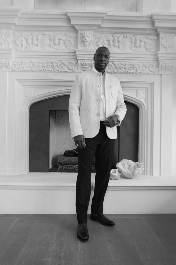 Omar Sy ha indossato un orologio Tambour Louis Vuitton per la 96° edizione degli Academy Awards