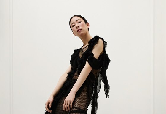 Dior presents D-Joy and Dior Songe ballerinas worn by danseuse Étoile Sae Eun Park Dior presents D-Joy and Dior Songe ballerinas worn by danseuse Étoile Sae Eun Park