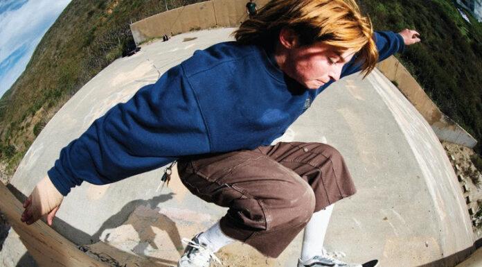 AVE 2.0 | Vans Vans Skateboarding lancia nuove colorway della AVE 2.0, la sua scarpa da skate più avanzata di sempre.