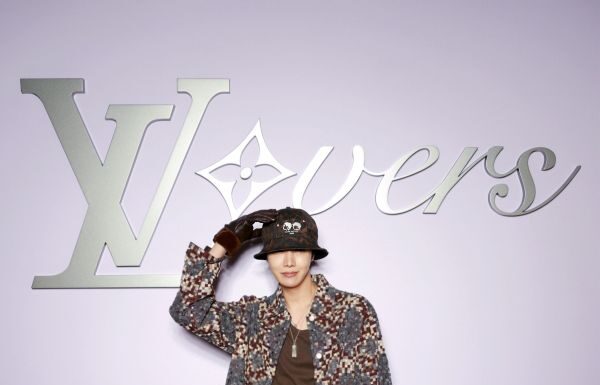 Louis Vuitton Men’s FW 2025 Show. House Ambassador J-hope attends the collection unveiling by Pharrell Williams and Nigo. Men's Fall-Winter 2025 Show. House Ambassador j-hope attends the collection unveiling by Pharrell Williams and Nigo.