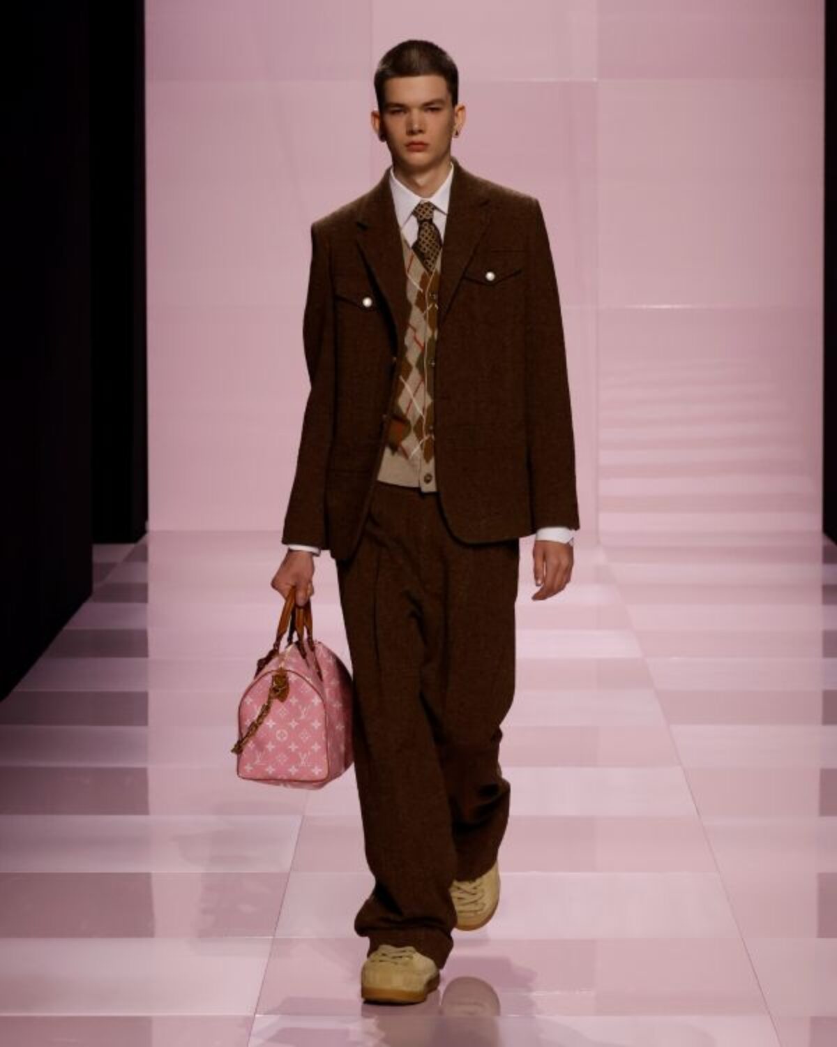 Louis Vuitton Men's Fall-Winter 2025 Show