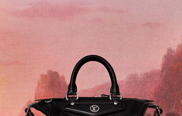 Louis Vuitton svela la nuova borsa disegnata da Nicolas Ghesquière: LV BIKER Louis Vuitton svela la nuova borsa disegnata da Nicolas Ghesquière: LV BIKER