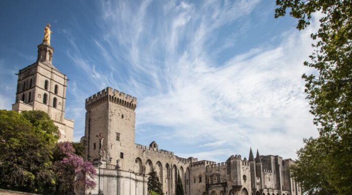 Louis Vuitton annuncia Avignone come destinazione della sfilata Cruise 2026 Louis Vuitton annuncia Avignone come destinazione della sfilata Cruise 2026