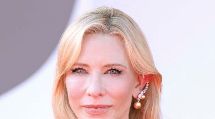 Armani Beauty, l’ottavo Anno da Official Sponsor della Mostra del Cinema di Venezia Armani Beauty celebra l'ottavo anno in qualità di sponsor della Mostra Internazionale d'Arte Cinematografica della Biennale di Venezia