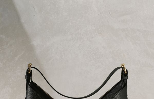 Dior presents The Dior Voyage Bag Dior presents The Dior Voyage Bag