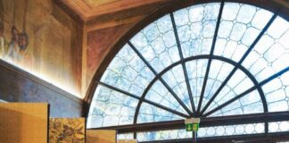 150 anni di Tessitura Luigi Bevilacqua: una mostra a Palazzo Venart celebra l’eccellenza veneziana 150 anni di Tessitura Luigi Bevilacqua una mostra a Palazzo Venart celebra l’eccellenza veneziana