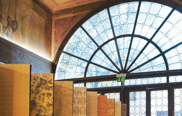 150 anni di Tessitura Luigi Bevilacqua: una mostra a Palazzo Venart celebra l’eccellenza veneziana 150 anni di Tessitura Luigi Bevilacqua una mostra a Palazzo Venart celebra l’eccellenza veneziana