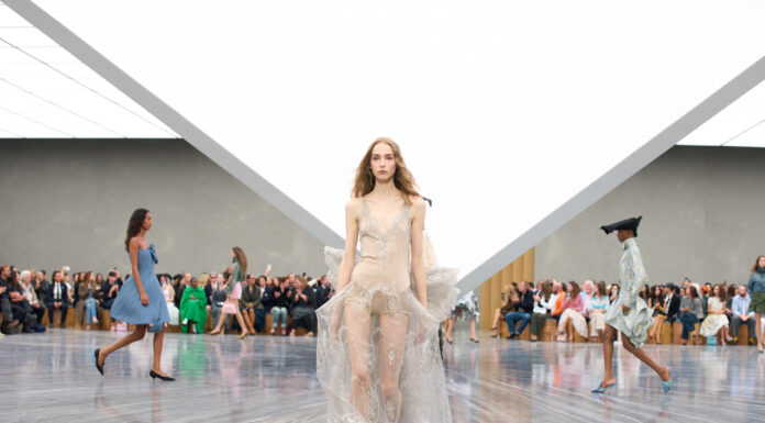 PFW: Dior Spring-Summer 2026 Dior Spring-Summer 2026 FINALE © ADRIEN DIRAND (1) Fashionpress.it