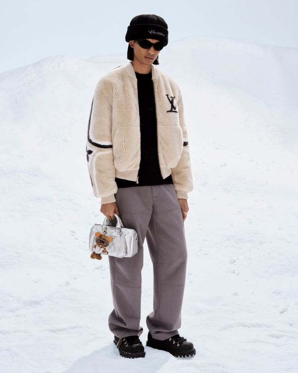 Louis Vuitton presenta la Collezione LV SKI 2025 una raffinata fusione di performance tecnica e spirito couture