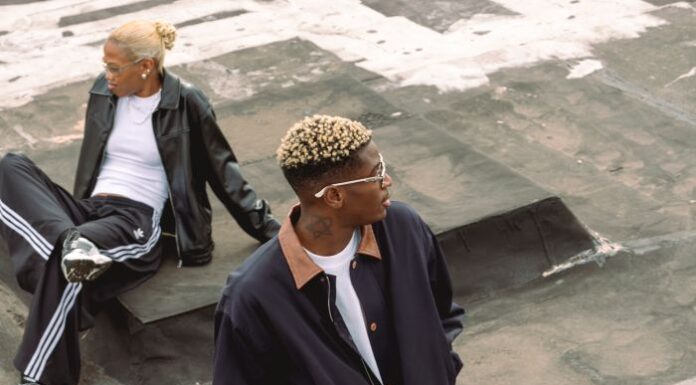 Adidas Originals celebra la nuova Adistar Control Una silhouette ricodificata Adidas Originals celebra la nuova Adistar Control.